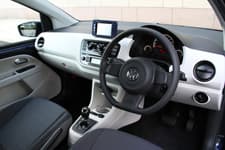 VW UP!06