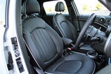 MINI Crossover06