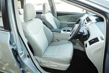 Toyota Prius α06
