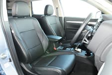 Mitsubishi Outlander PHEV06